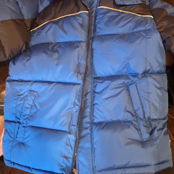 NWT Sports Puffer Jacket - Picture 12 of 12